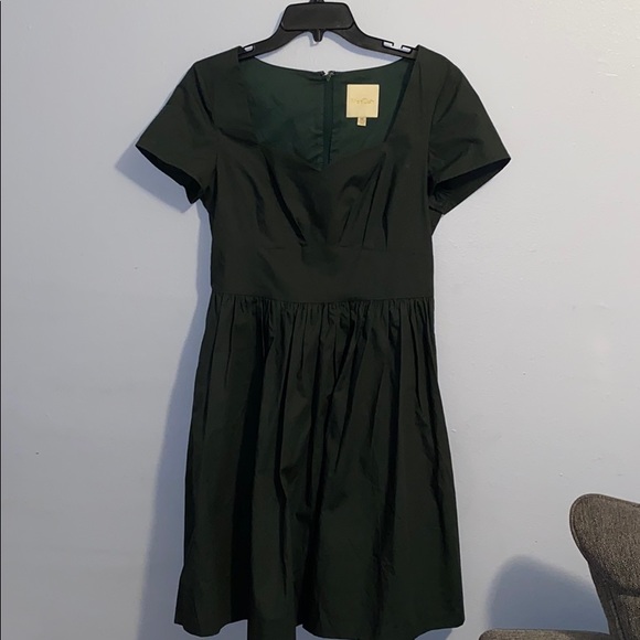 Charm Convention Dress in Forest - Picture 2 of 4